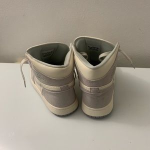 Air Jordan 1 High Linen